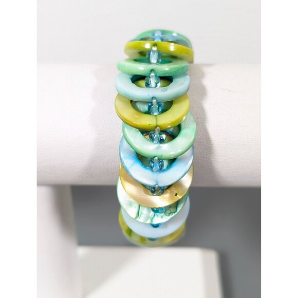 Blue Green Shell Stretch Bracelet Beachy Boho Coastal 7 in - Picture 1 of 7